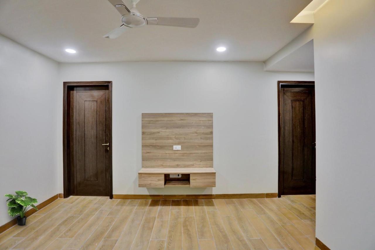 Hotel Townhouse Xanthe Noida Exterior foto